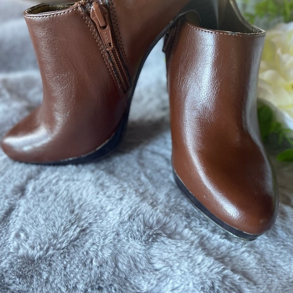 Elegant Brown Ankle Boots WORTHINGTON® - Picture 9 of 14